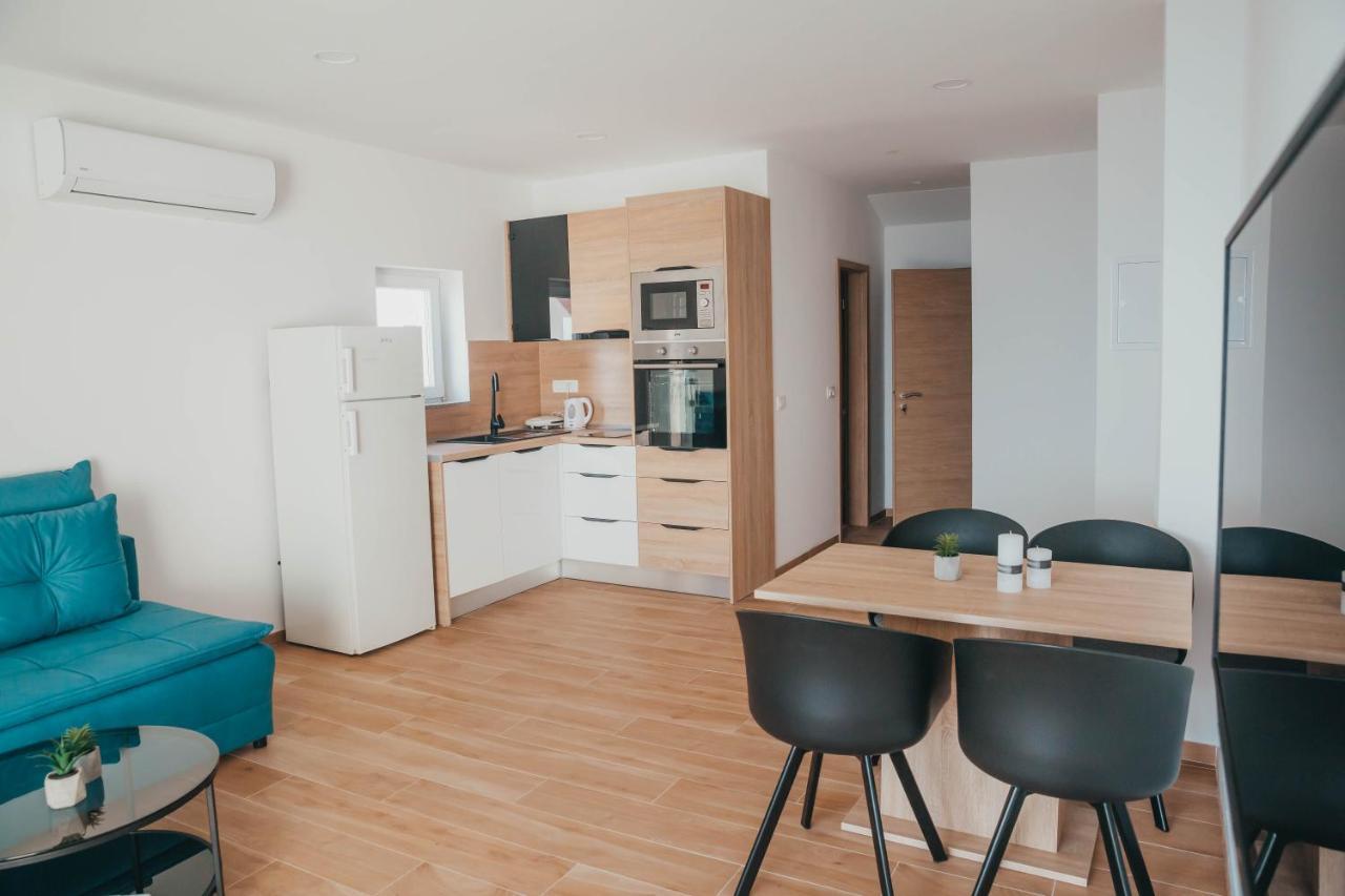 Apartments Nina Brist Extérieur photo