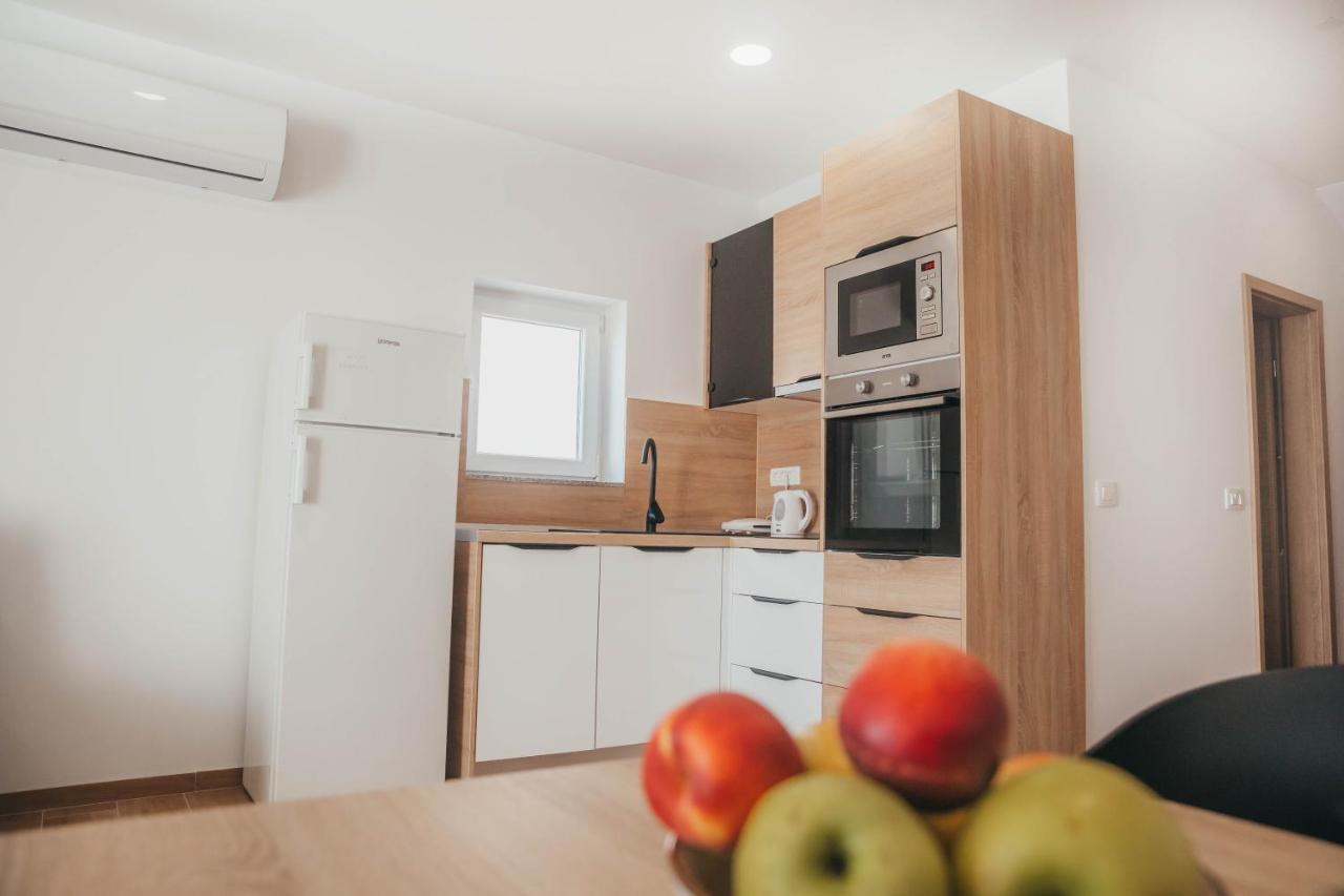 Apartments Nina Brist Extérieur photo
